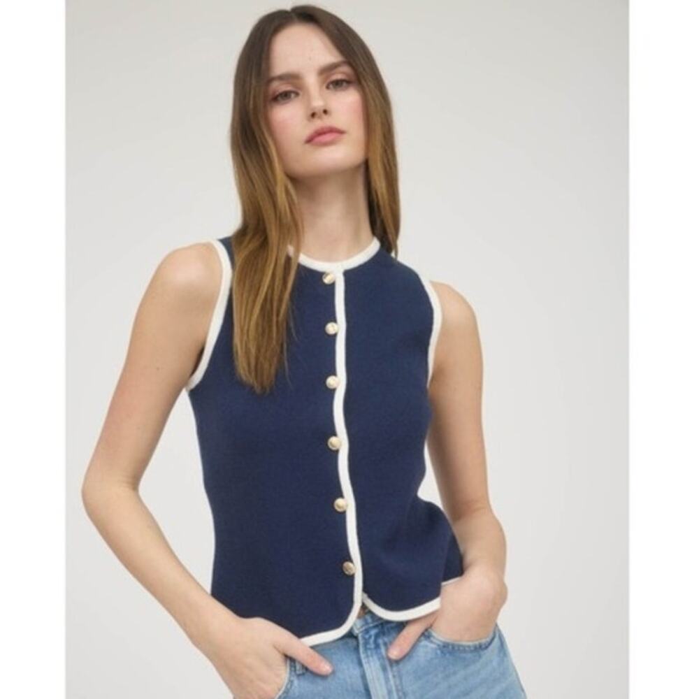 Abercrombie & Fitch LuxeLoft Knit Sweater Vest – Navy & Cream Size Med